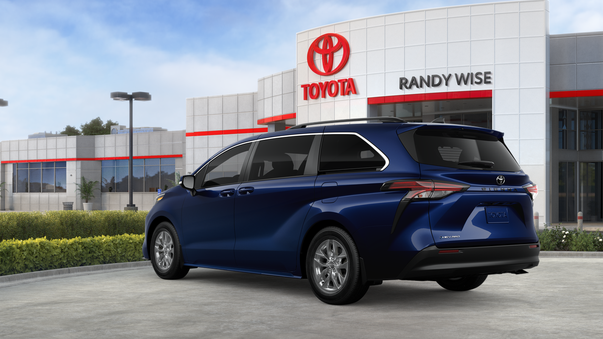 2026 Toyota Sienna LE