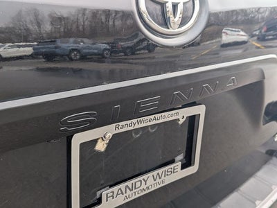 2018 Toyota SIENNA LE 3.5L LE 8 Passenger