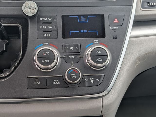 2018 Toyota SIENNA LE 3.5L LE 8 Passenger