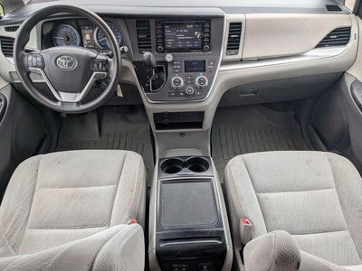 2018 Toyota SIENNA LE 3.5L LE 8 Passenger