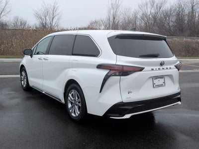 2023 Toyota SIENNA XSE AWD XSE