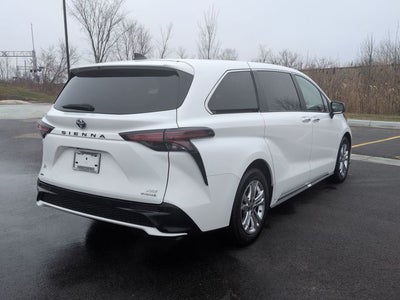 2023 Toyota SIENNA XSE AWD XSE