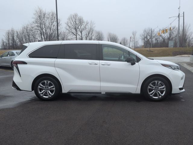 2023 Toyota SIENNA XSE AWD XSE