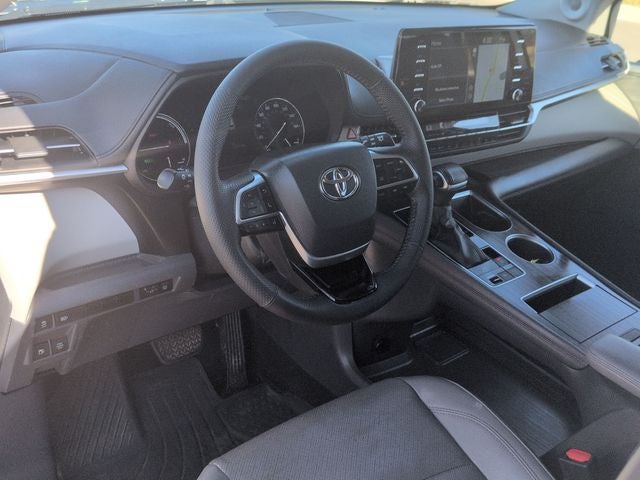 2022 Toyota Sienna Limited 7 Passenger