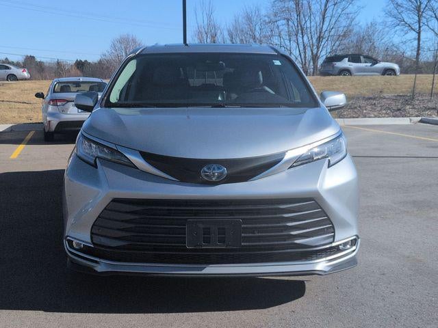 2022 Toyota SIENNA LTD AWD Limited 7 Passenger