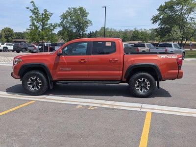 2018 Toyota TACOMA 4X4 DOUBLECAB V6 6A SB TRD Off-Road V6