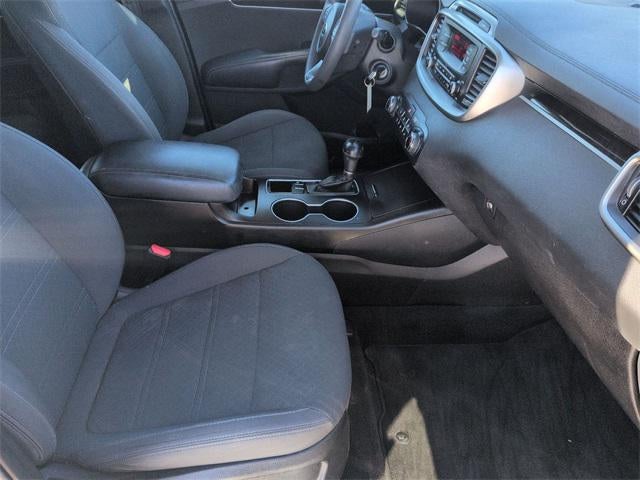 2017 Kia Sorento L