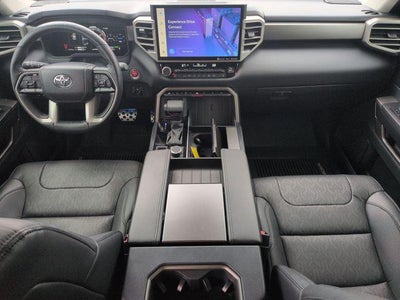 2024 Toyota SEQUOIA 4WD SR5