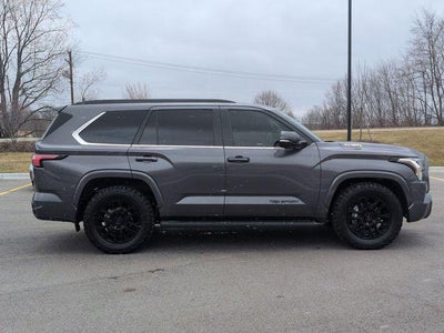 2024 Toyota SEQUOIA 4WD SR5