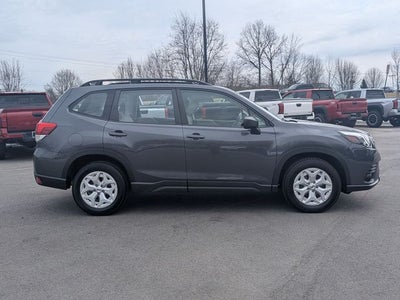 2023 Subaru Forester Base
