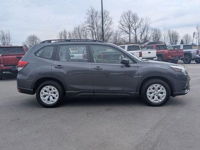 2023 Subaru Forester Base