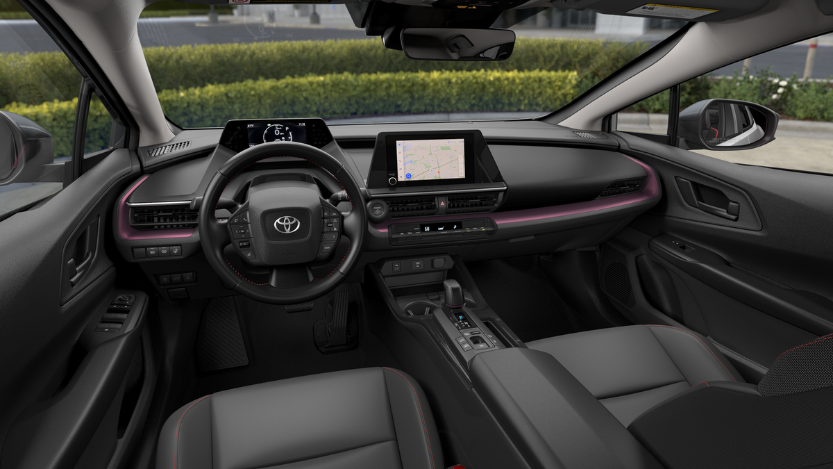 2025 Toyota Prius Plug-in Hybrid SE