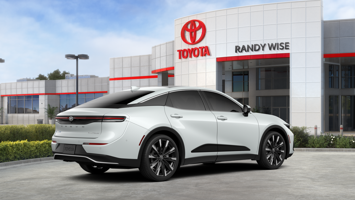 2026 Toyota Toyota Crown Platinum