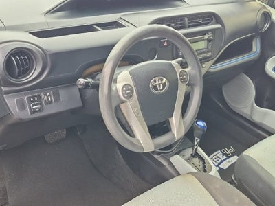 2013 Toyota PRIUS c Two