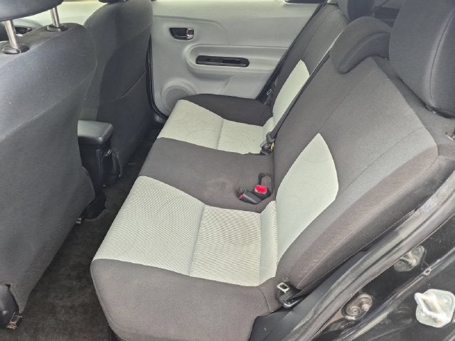 2013 Toyota PRIUS c Two