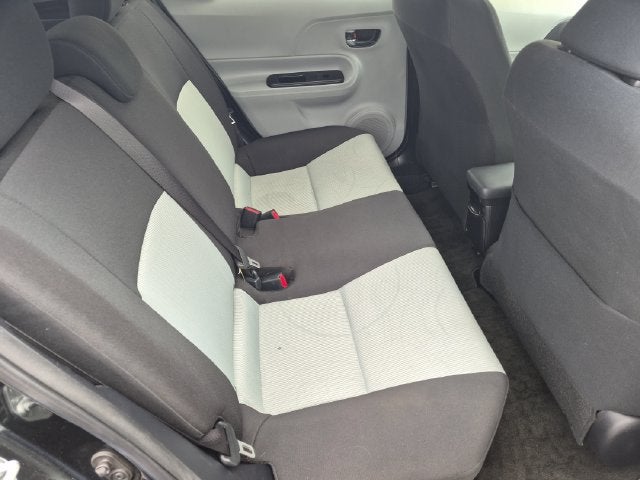 2013 Toyota PRIUS c Two