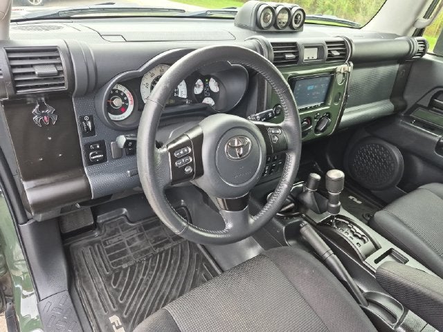 2013 Toyota FJ CRUISER Base