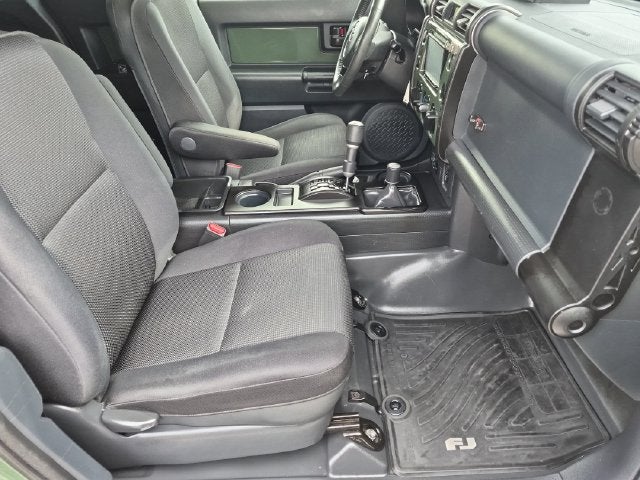 2013 Toyota FJ CRUISER Base