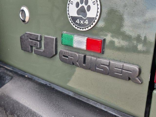 2013 Toyota FJ CRUISER Base