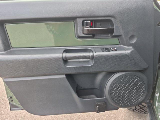 2013 Toyota FJ CRUISER Base