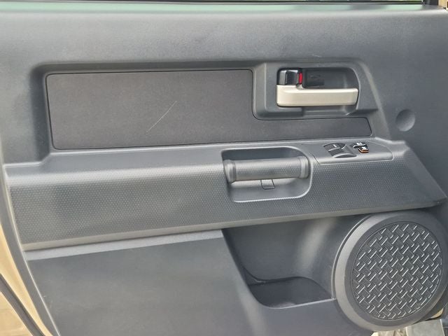 2011 Toyota FJ CRUISER Base