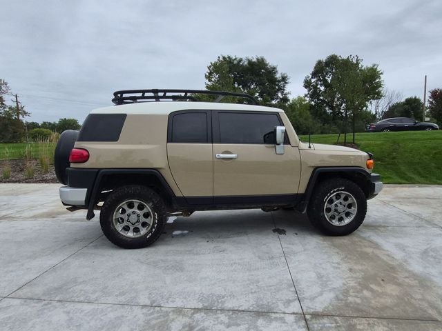 2011 Toyota FJ CRUISER Base