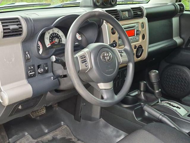 2011 Toyota FJ CRUISER Base