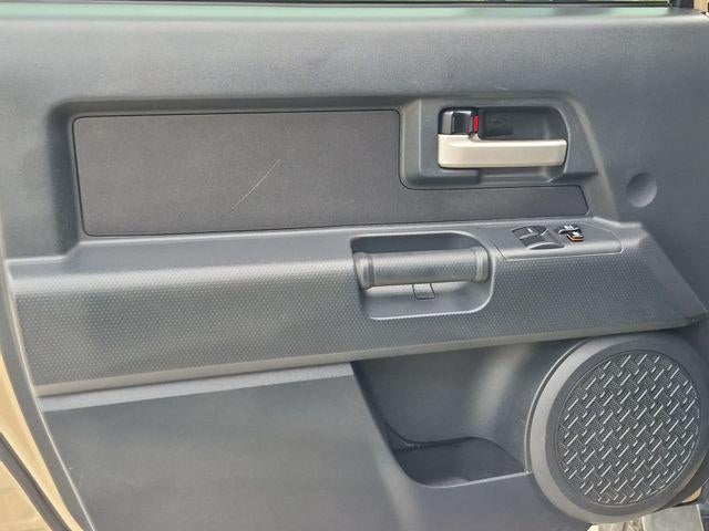 2011 Toyota FJ CRUISER Base
