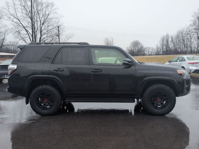 2022 Toyota 4RUNNER TRD Off-Road Premium