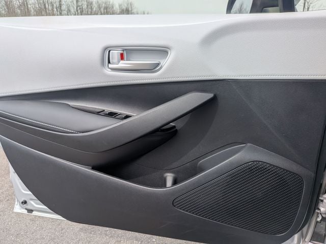 2025 Toyota COROLLA HATCHBACK SE