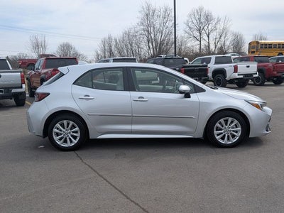 2025 Toyota COROLLA HATCHBACK SE
