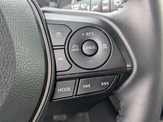 2025 Toyota COROLLA HATCHBACK SE