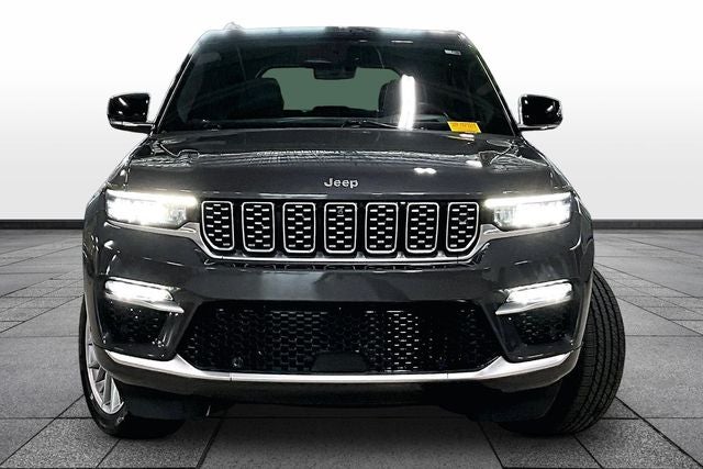 2022 Jeep Grand Cherokee Summit
