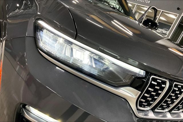 2022 Jeep Grand Cherokee Summit