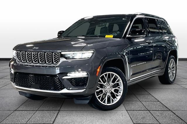 2022 Jeep Grand Cherokee Summit
