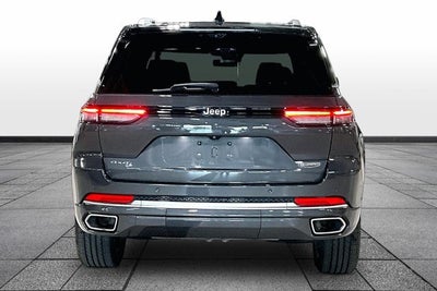 2022 Jeep Grand Cherokee Summit