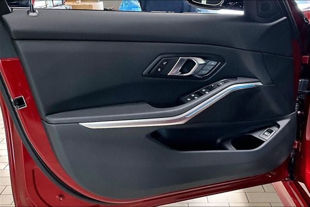 2025 BMW 3 Series 330i xDrive