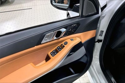 2027 BMW X7 xDrive40i