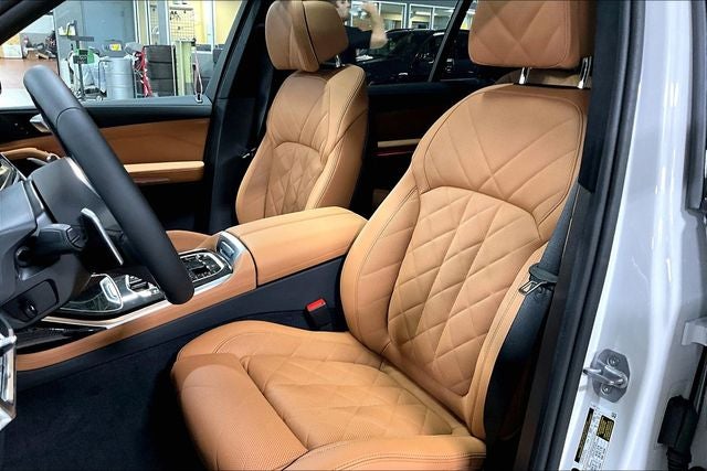 2027 BMW X7 xDrive40i