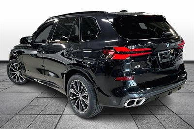 2026 BMW X5 M60i