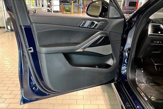 2027 BMW X6 xDrive40i