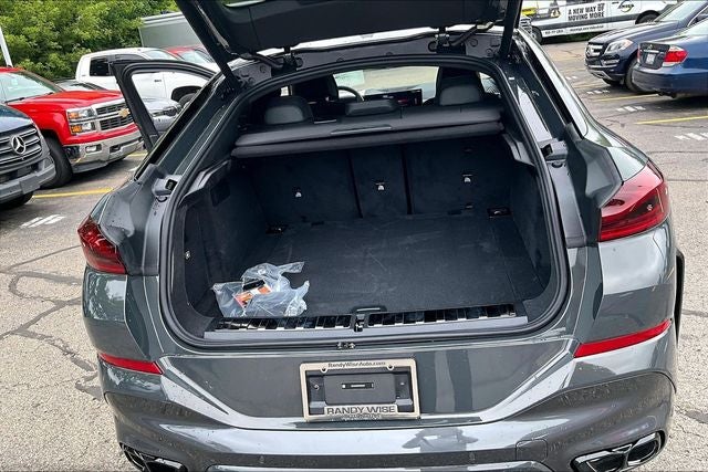 2027 BMW X6 M60i