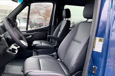 2026 Mercedes-Benz Sprinter 2500 Crew 144 WB