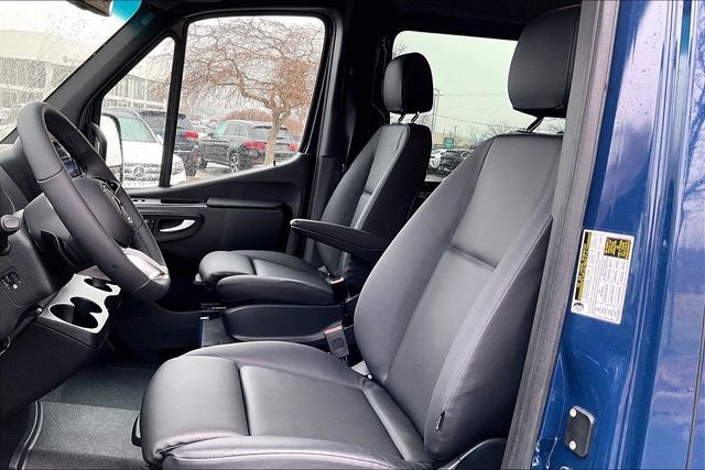 2026 Mercedes-Benz Sprinter 2500 Crew 144 WB