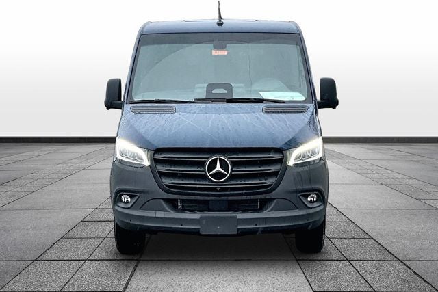 2026 Mercedes-Benz Sprinter 2500 Crew 144 WB