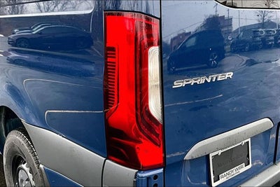 2026 Mercedes-Benz Sprinter 2500 Crew 144 WB