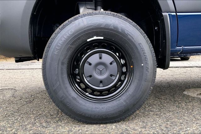 2026 Mercedes-Benz Sprinter 2500 Cargo 144 WB 4MATIC®