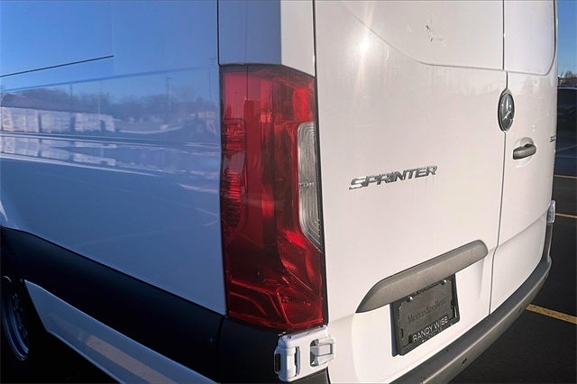 2025 Mercedes-Benz Sprinter 3500 Cargo 170 WB Extended