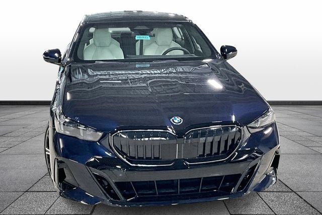 2026 BMW 5 Series 550e xDrive