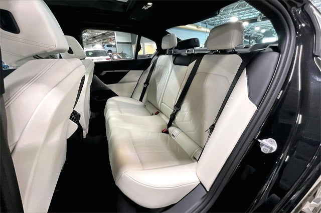 2026 BMW 5 Series 530i xDrive